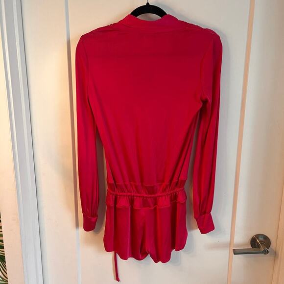 NWT Marciano Lavish Pink Plunge Neckline Romper Size Large - Picture 3 of 7